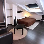 Hotel Trocadero 2*