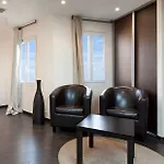 Trocadero Hotel 2*