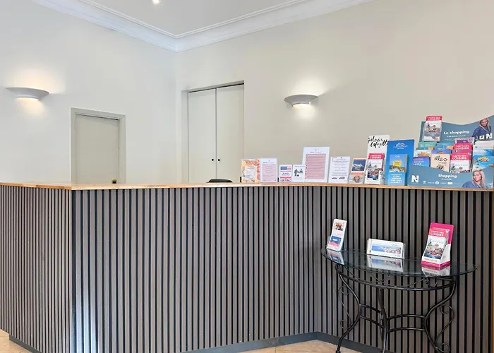 Trocadero Отель